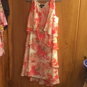 Ladies sleeveless summer dress